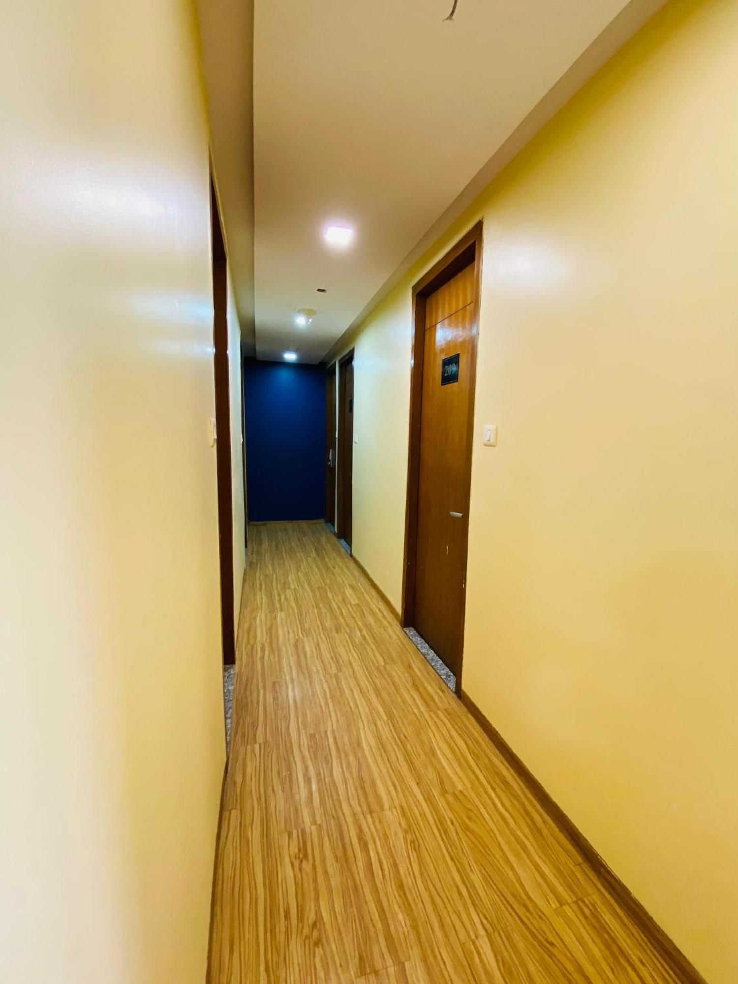 Hotel Arton Regency Near Terminal 2 Airport 孟买 外观 照片