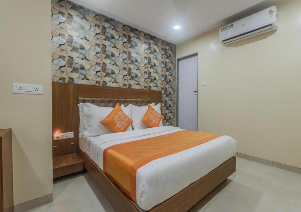 Hotel Arton Regency Near Terminal 2 Airport 孟买 外观 照片