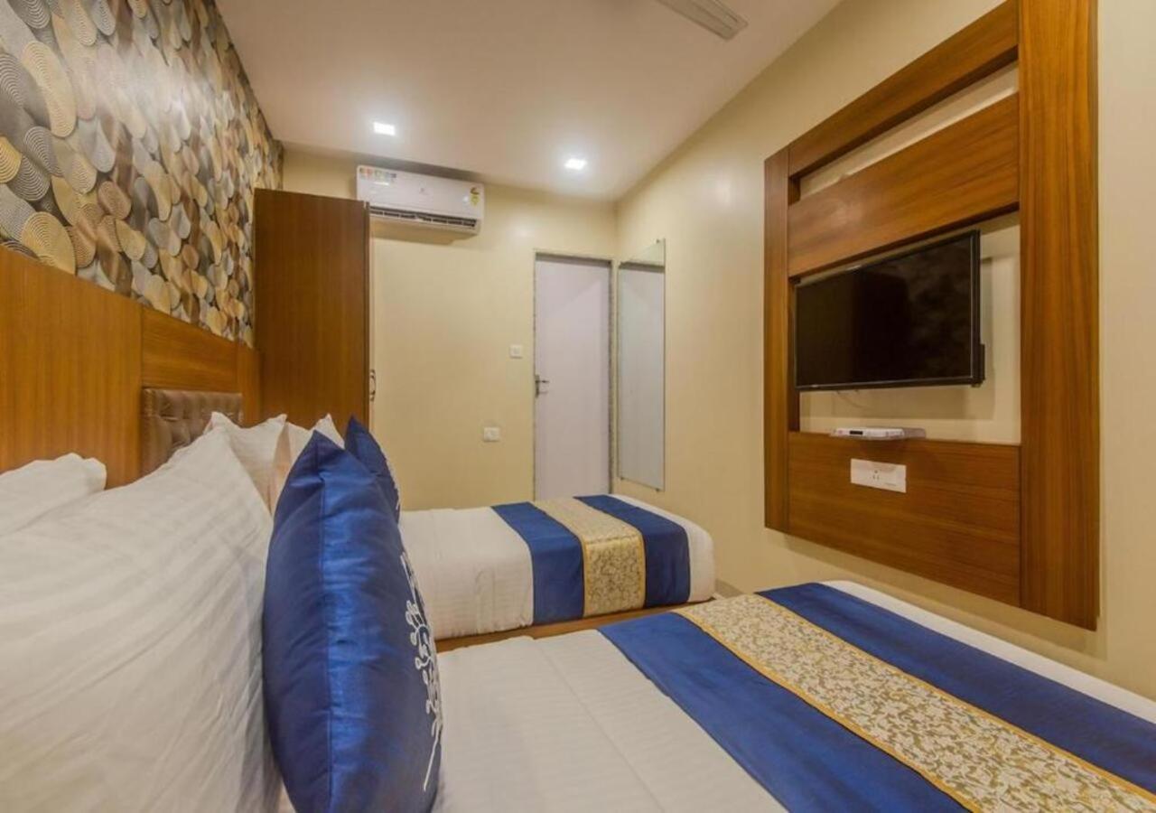 Hotel Arton Regency Near Terminal 2 Airport 孟买 外观 照片